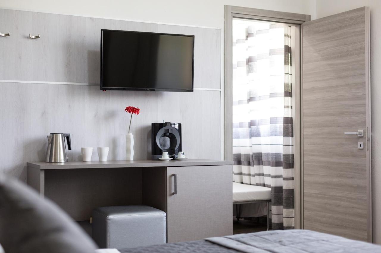 Hotel Canarino 3*