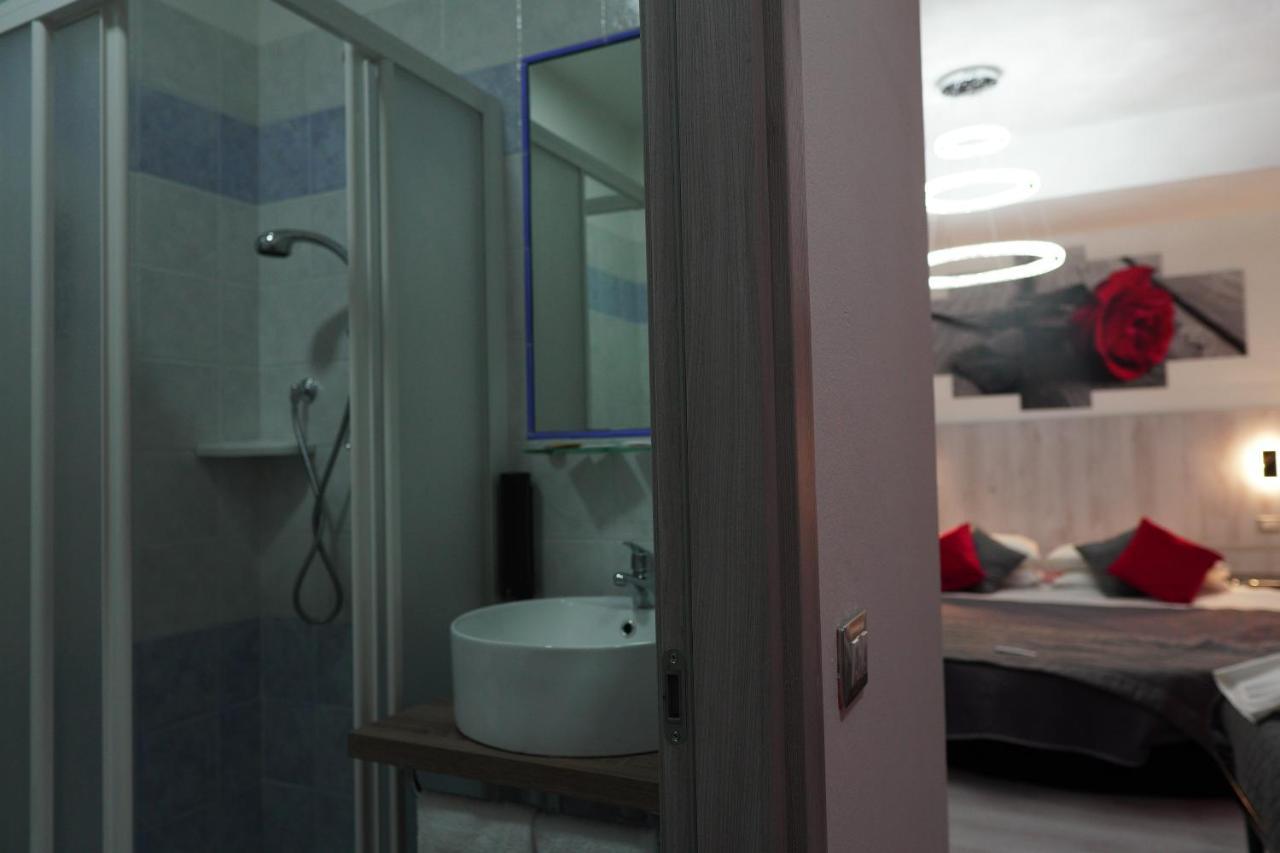 Hotel Canarino Riva del Garda